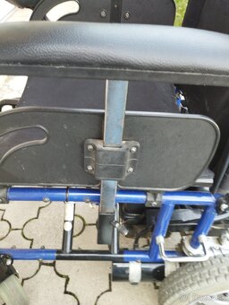 Predám elektrický invalidný vozík - 6