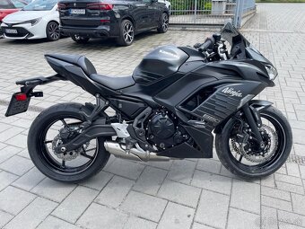 Kawasaki Ninja 650 - 6