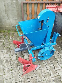 Sadzač zemiakov - 6