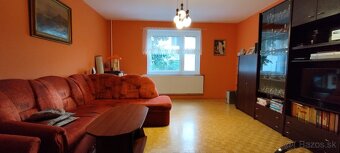 Veľký dvojpodlažný rodinný dom Vrútky - 6