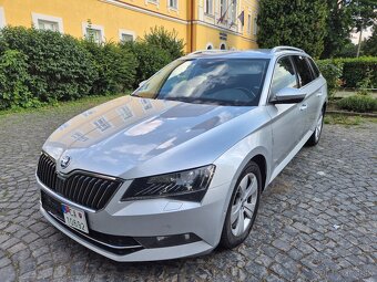 Skoda Superb Combi 2.0Tdi DSG - 6