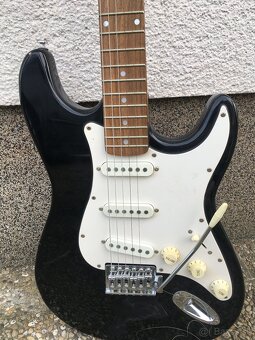 Elektricka gitara - 6
