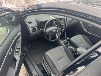 Predám Hyundai i30 1.4 i len 113000 km rv:  2014/7 - 6