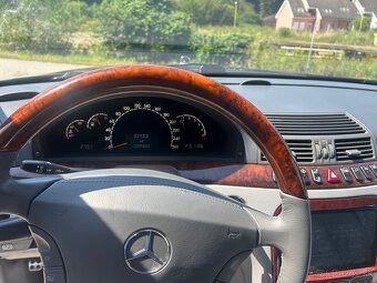 Mercedes benz s500 V8 - 6