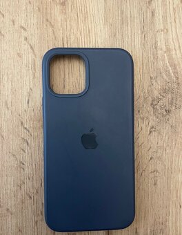 iPhone 12 - 6