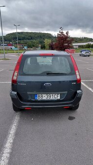 Ford Fusion - 6