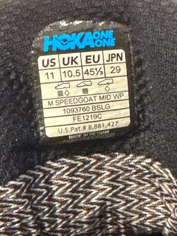 HOKA ONE ONE - 6
