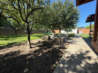 Na predaj jedinečný stavebný pozemok v žiadanej lokalite - 6