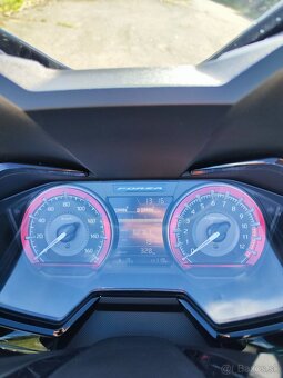 Honda Forza 125 special edition - 6