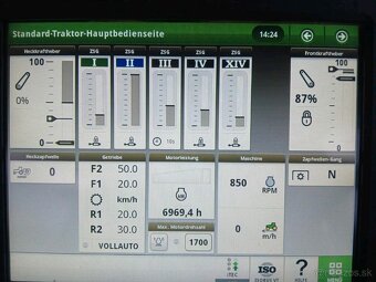 John Deere 6215R - 6