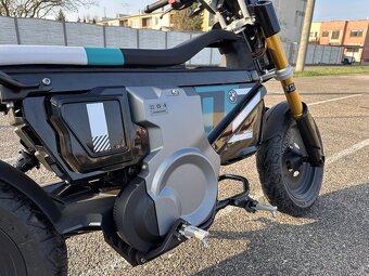 Elektrický motocykel BMW CE 02 - 6