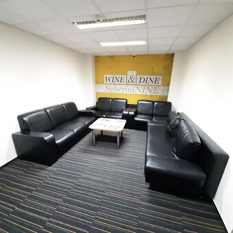 Prenájom kanc. /26 m2/ po rek. s balkónom, Hotel Bratislava - 6