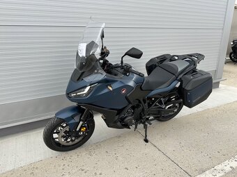 Honda NT1100 DCT model 2024 - 6