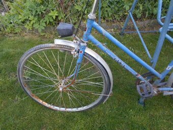 dámsky bicykel Eska, modrá, kolesá 26 - 6