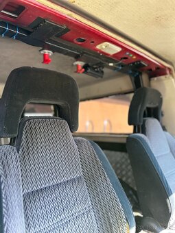 TOYOTA LANDCRUISER HZJ 73 - 6