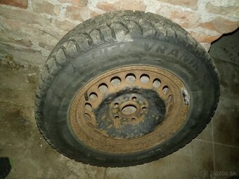 Predám zimné pneu na diskoch 5x112, r 15 - 6