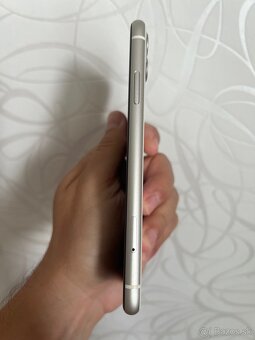 iPhone 11 128GB - 6