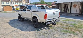 HILUX - 6