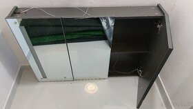 Nova zrkadlova skrinka s led osvetlenim do kupelne - 6