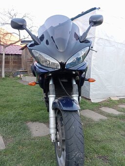 YAMAHA FAZER 600 - 6