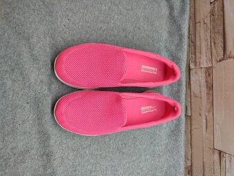 Skechers 37 - dámske ružové našuchovačky - 6