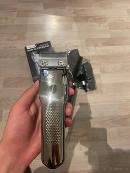 Elektricky strojček (Barber) - 6
