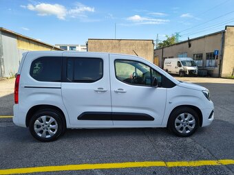 2021_Opel Combo Life DIESEL_BOHATÁ VÝBAVA_5 miest_1.maj SR_ - 6