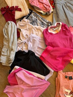 Balík oblečenia 110–116 dievča – H&M, NEXT, Pomp de Lux,NIKE - 6