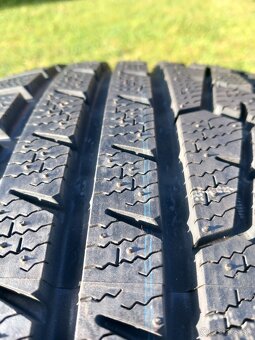 235/45 r17 zimne pneumatiky - 6