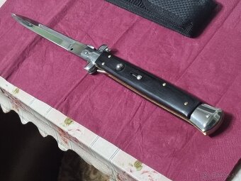 Veľký vyskakovací nožík. - 6