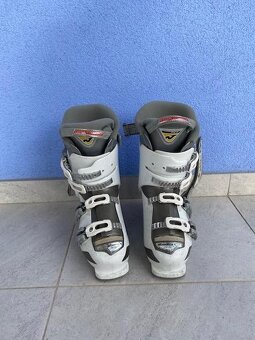 LYŽE a LYŽIARKY - 6