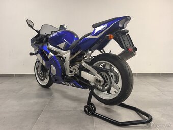 Yamaha YZF-R6 - 6
