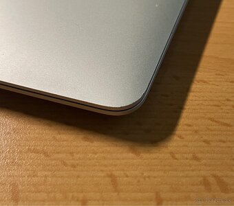 MacBook Air M1 2020 256GB 8GB RAM - 6