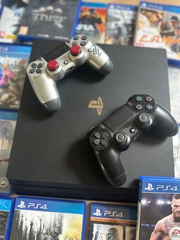 PS4 pro + 2 ovládače + hry - 6