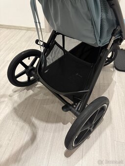 Cybex Avi Spin - 6