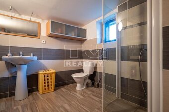 TUreality ponúka krásny dom s obrovským pozemkom v... - 6