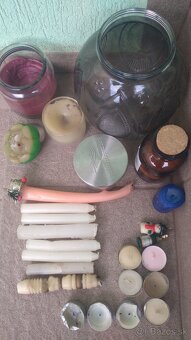 Predám náhrobné kahance,sviečky, svietnik,váhu,nožnice,kôš - 6