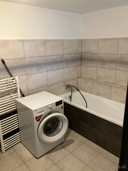 Krátkodobý prenájom 2i bytu v Rodinnom_Dome - 6