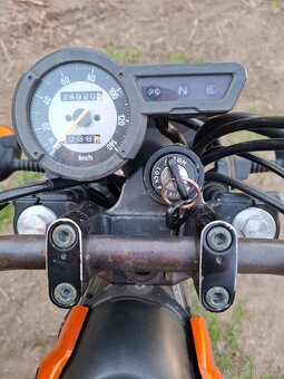 Yamaha XG 250 Tricker - 6