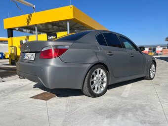 BMW 530xd 6q manual - 6