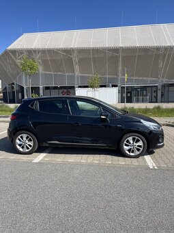 Renault Clio - 6