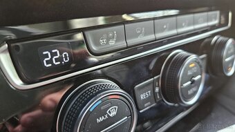 VW Passat Variant 2.0 BiTDI 240k BMT Highline 4MOTION - 6