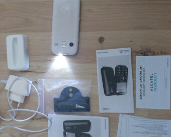 ALCATEL OneTouch 2004G (biely) - 6