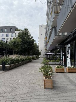 Moderný byt s balkónom a parkovaním. Províziu neplatíte. Ja - 6