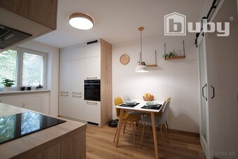 Na predaj štýlový 2 izbový byt, v centre Martina, kompletná  - 6
