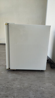 Mini chladnička Daewoo FR-061 - 6