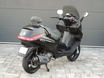 PIAGGIO X EVO 125 2015 20 tis.km - 6