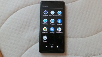 Predám Sony Xperia XZ2 Compact - 6