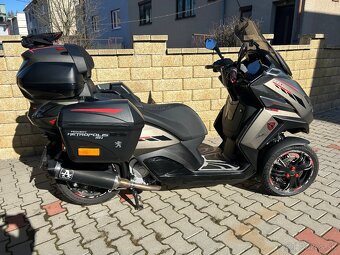 Peugeot metropolis SW 400 - 6