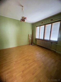 Poschodový rodinný dom s garážou, obec Kalná nad hronom - 6